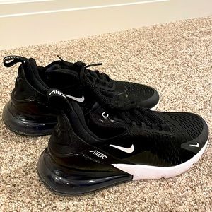 Nike Air Max Size 8.5 (US W) Black & White
